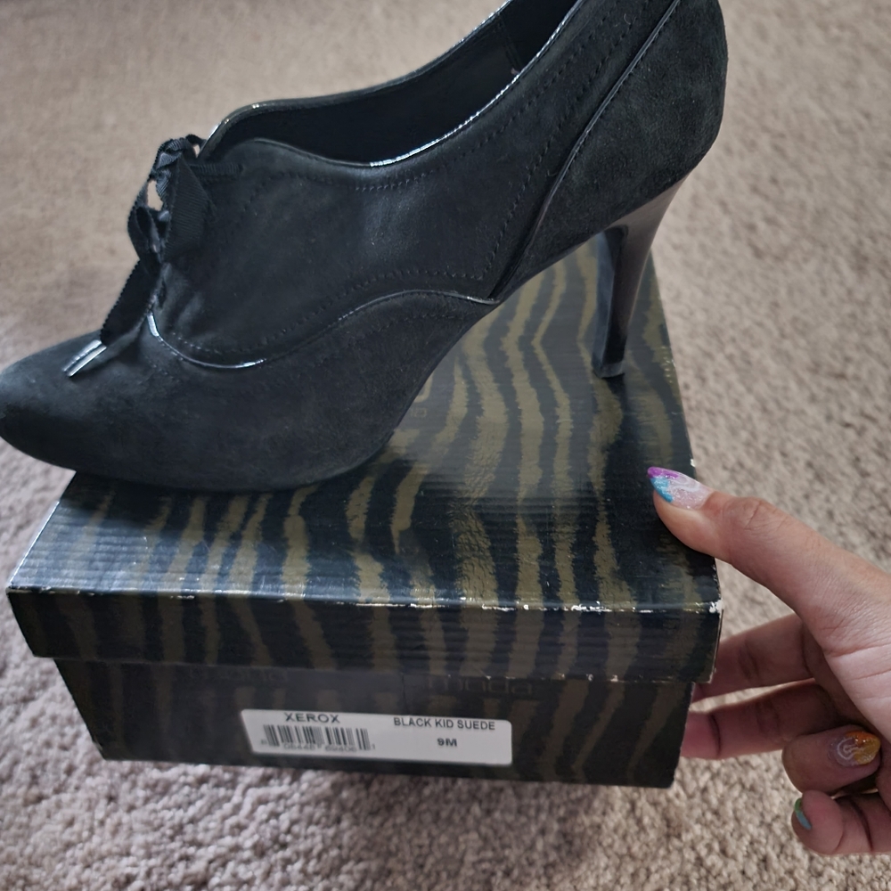 Black heel booties